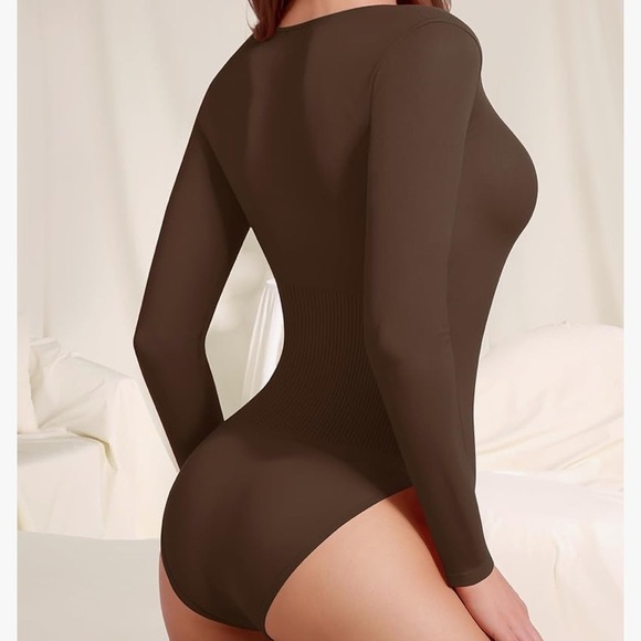 Slimming Bodysuit - Picture 2 of 5